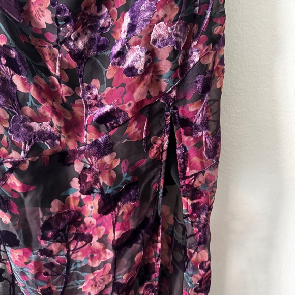 Revolve Showpo Aletts floral velvet burnout maxi dress size 4 - Picture 7 of 15